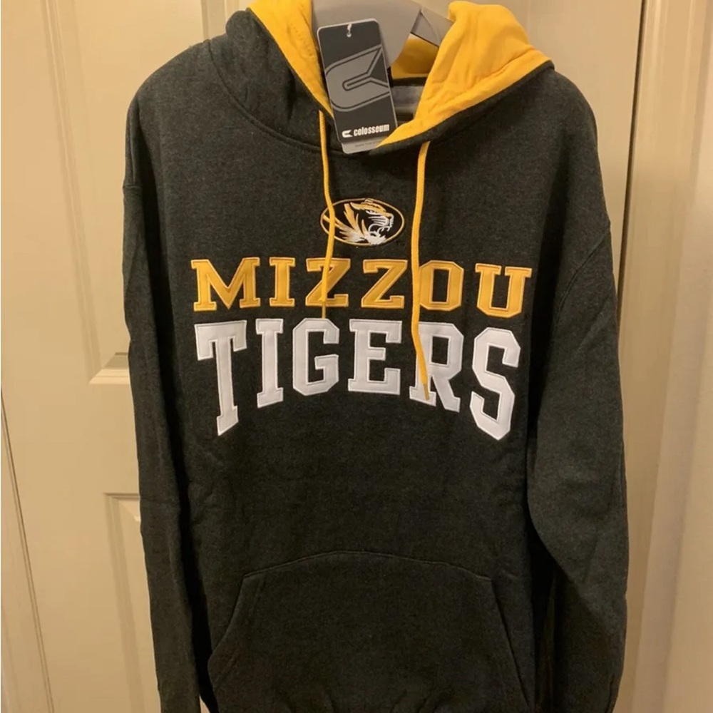 NWT Men's Colosseum Missouri Tigers Volume Hoodie (L)